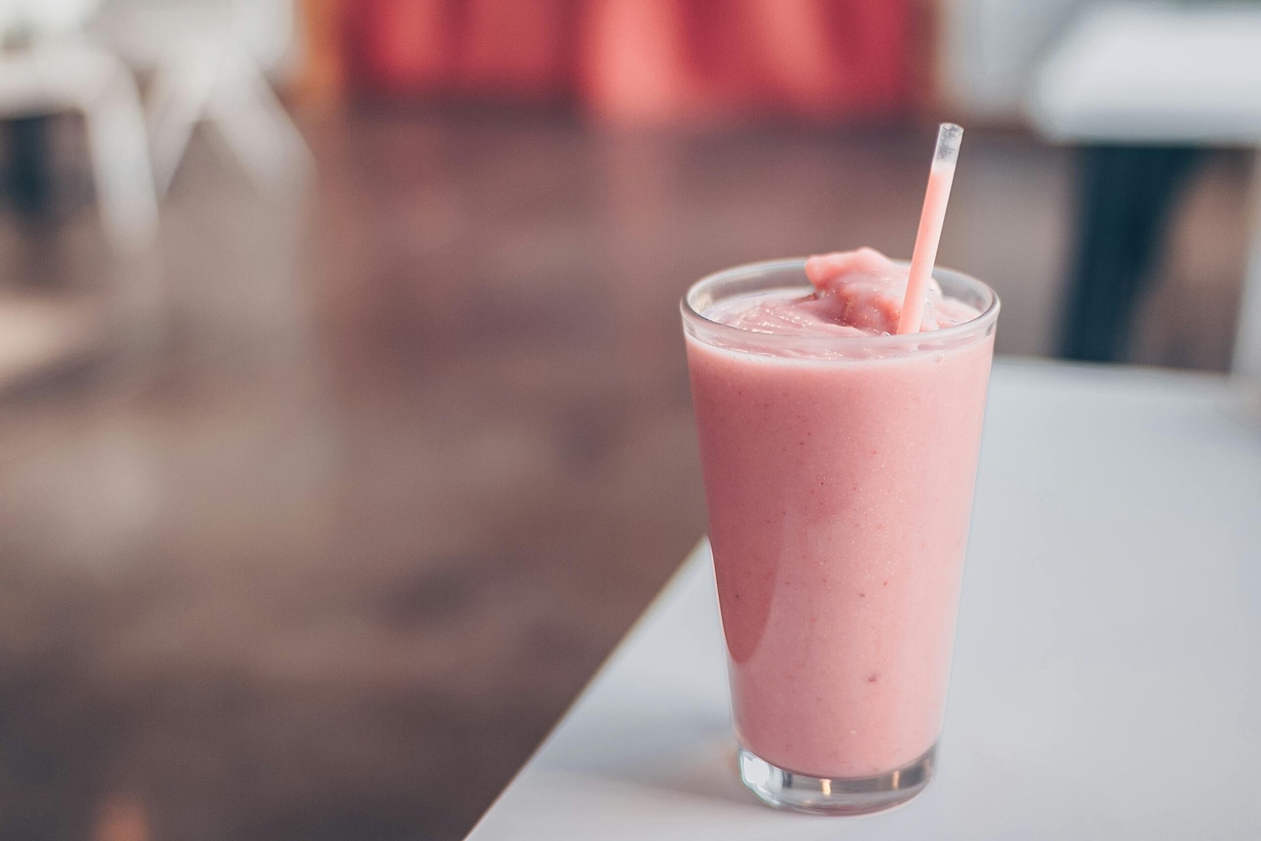 Smoothies innovants avec ou sans café pour un boost d&rsquo;énergie